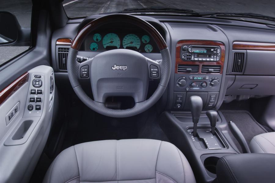  Jeep Grand Cherokee 2004 года  (фото 20 из 35)